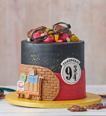 Back to Hogwarts Tall Cake