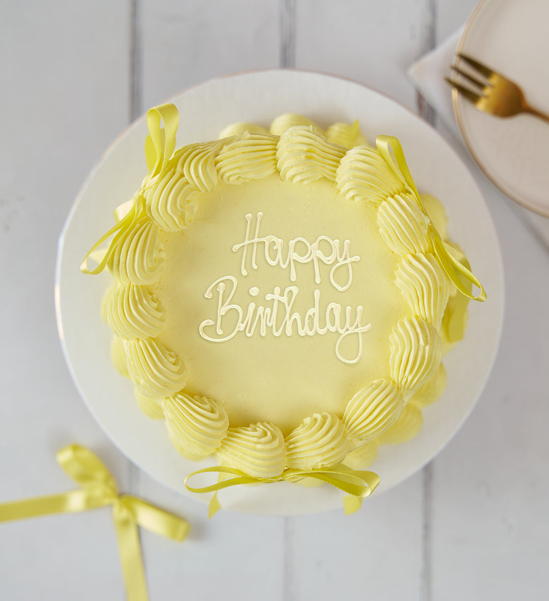 Vegan Lemon and Raspberry Ribbons and Ruffles Cake