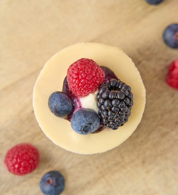 Fresh Berry Mini Cheesecake Box